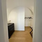 100 Sqm Terrace, Close To The Old Town & Shopping Area & Harbour דירה בארי