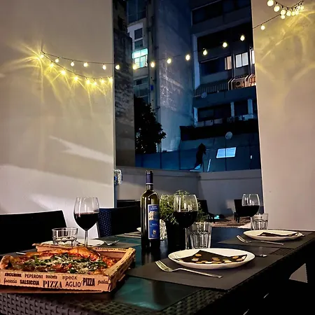 100 Sqm Terrace, Close To The Old Town & Shopping Area & Harbour * Μπάρι