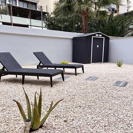 100 Sqm Terrace, Close To The Old Town & Shopping Area & Harbour Lägenhet Bari