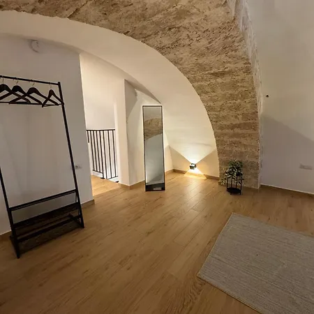 100 Sqm Terrace, Close To The Old Town & Shopping Area & Harbour